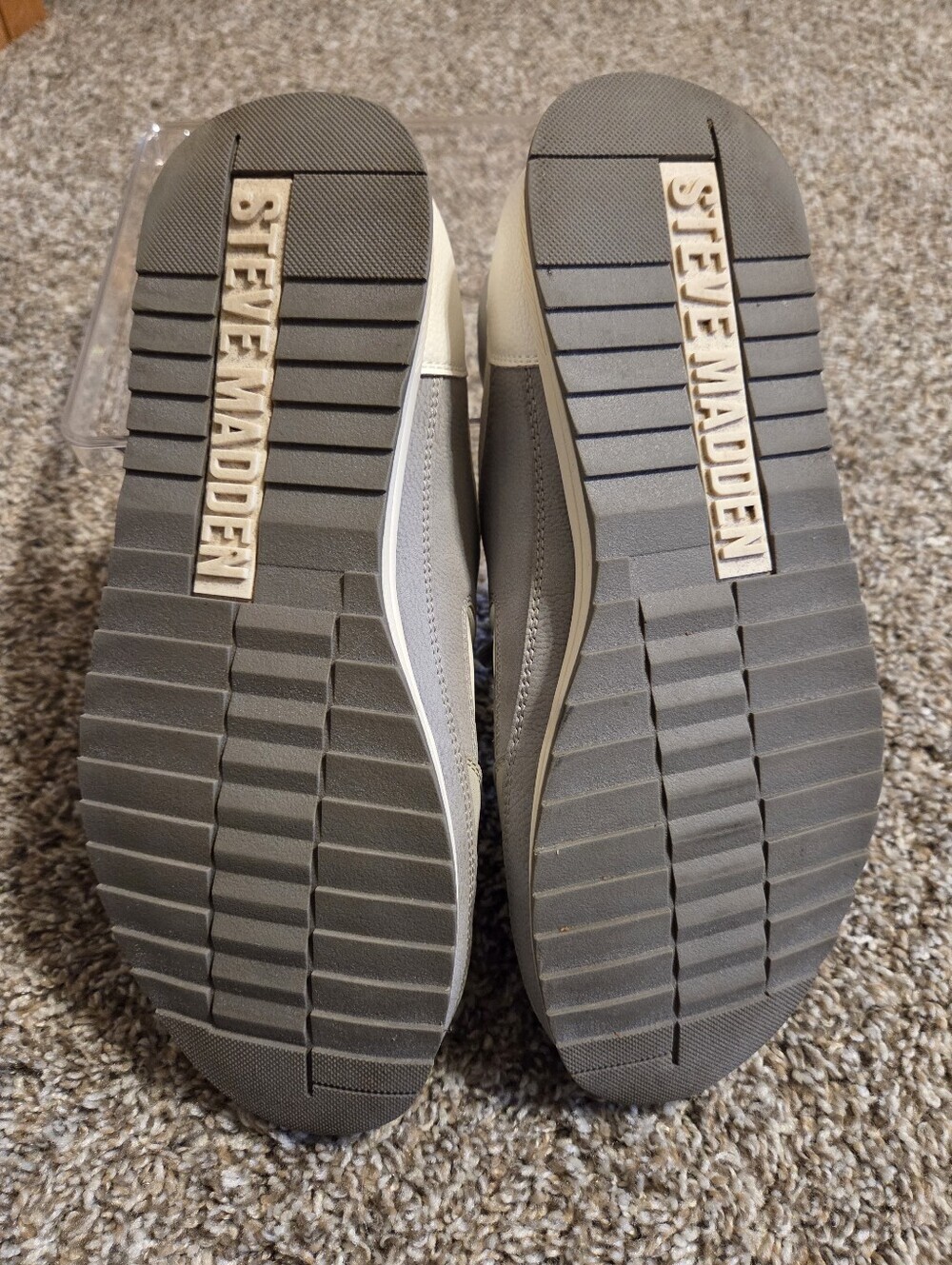 STEVE MADDEN Men's Casual Slip On Sneakers in White and Light Gray - Picture 5 of 7